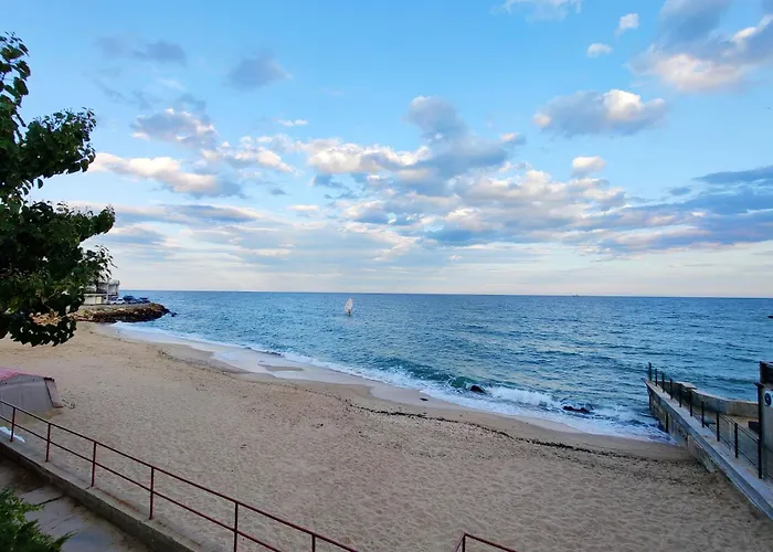 подвійний з терасою біля моря совіньон Hébergement de vacances Odessa
