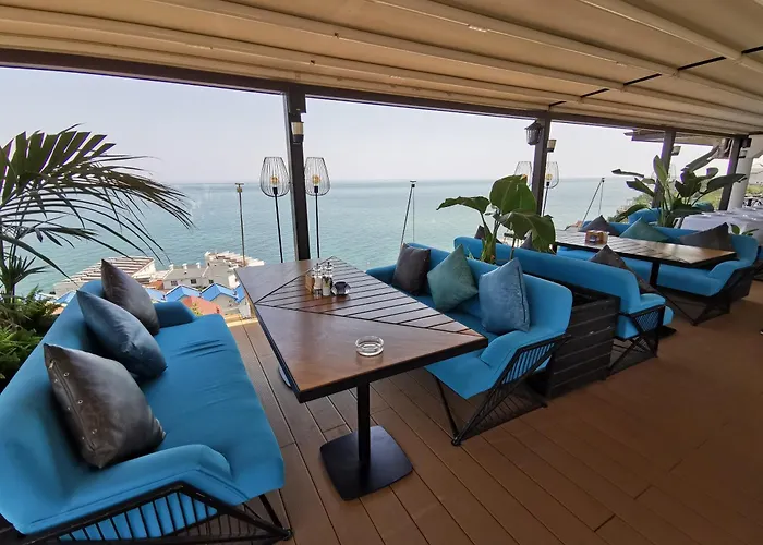 подвійний з терасою біля моря совіньон Holiday home