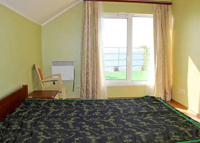 подвійний з терасою біля моря совіньон Holiday home Odesa