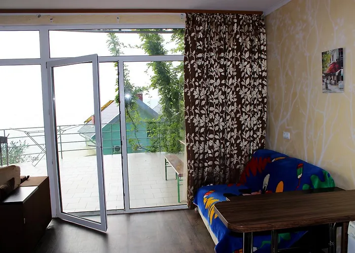 подвійний з терасою біля моря совіньон Holiday home *