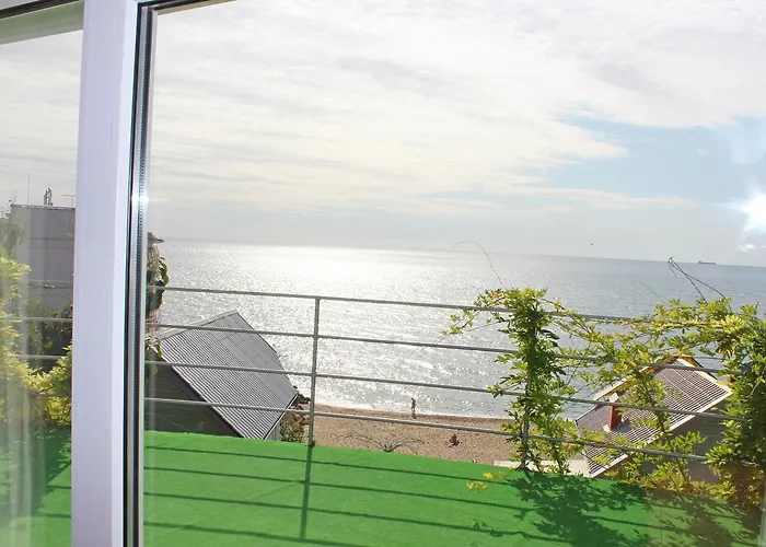 подвійний з терасою біля моря совіньон Holiday home