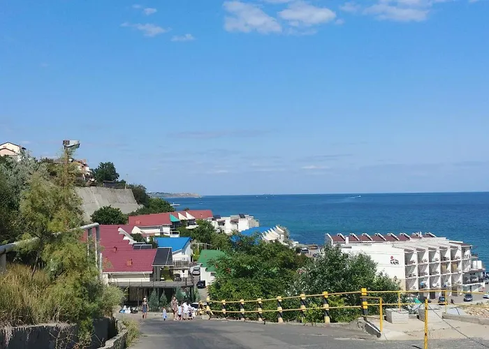 подвійний з терасою біля моря совіньон Nyaraló Odessza